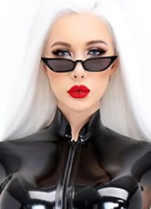 Latexové šaty bez rukávov, so zoštíhľujúcim efektom - zaoblený stojáčik