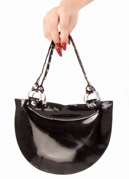 Latexová kabelka so zipsom