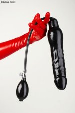 Nafukovací dildo s vnitřním základem z měkké pěny Nafukovací dildo s vnitřním základem z měkké pěny