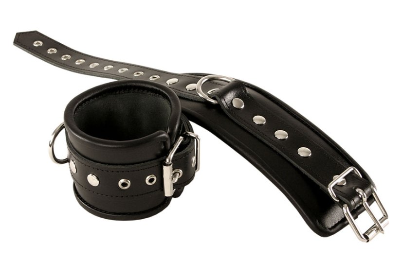Čierne kožené putá na nohy