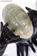 Latexová maska pro regulaci dýchání