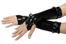 Stredne dlhé lakované návleky na ruky s otvorenou dlaňou