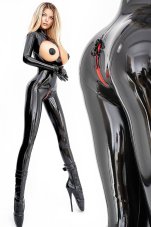Dámsky latexový catsuit s otvormi na prsiach a uzamykateľnými zipsami