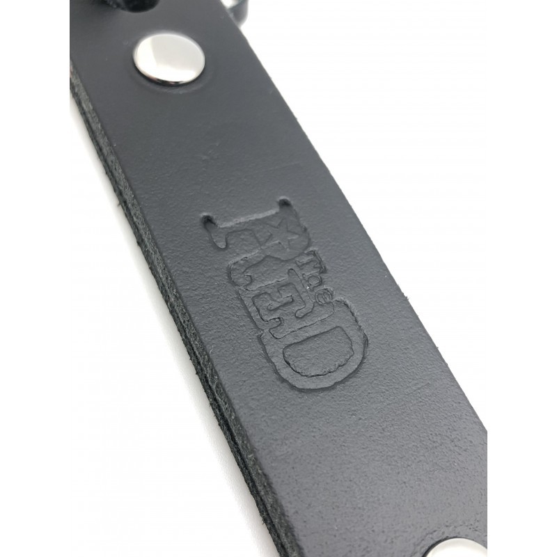 Kožená plácačka trojvrstvová 39,5 x 3 cm - detail