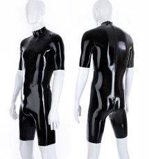 Pánsky latexový skrátený catsuit, tzv. surfsuit so stojačikom a zipsom v rozkroku