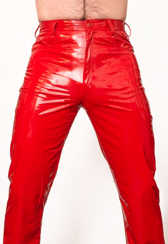 Pánske lakové nohavice v rifľovom strihu - pohľad spredu