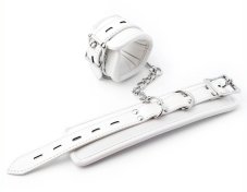 Biele putá na ruky s polstrovaním