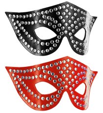 Kožená škraboška s kovovými nitmi