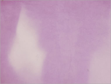 Transparentní světle fialový latex