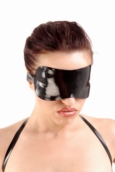 Klasická latexová maska