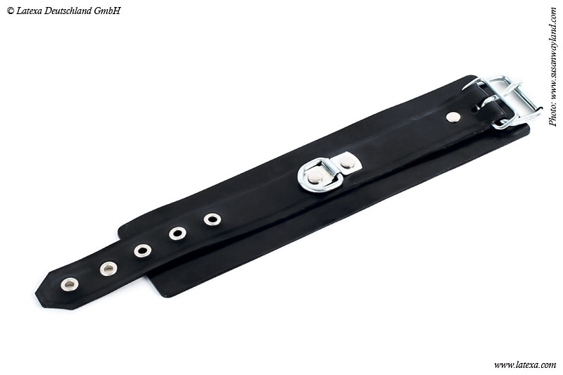 Latexové putá na členky s decentným D-krúžkom - detail