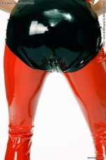 Pánské latexové slipy s análním kondomem - pohled zezadu