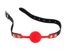 Červený silikónový roubík - detail