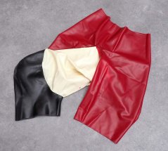 Latexová maska a kraťasy pro orální sex (kombinace černá - bílá - červená)