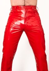 Pánské lakové kalhoty v riflovém střihu - pohled zepředu