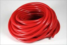 Červená latexová hadice