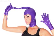 Latexová maska s otvorenou tvárou a strapcovým chvostom - fialová