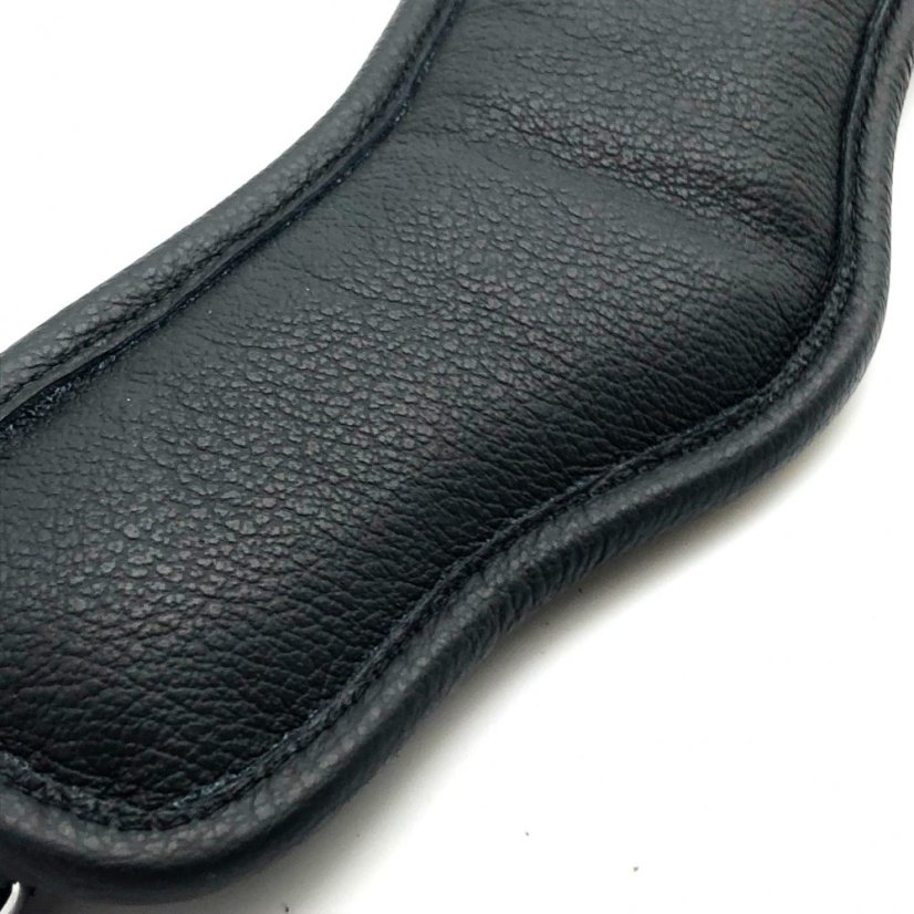 Masívny polstrovaný kožený obojok