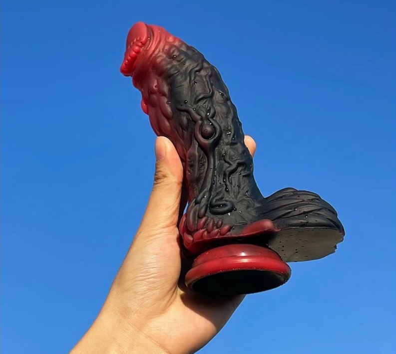 Dildo Dragon Yong 15 x 5,5 cm Black-Red - gb39897