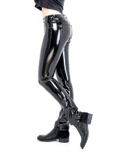 Dámske latexové džínsy - pohľad zboku