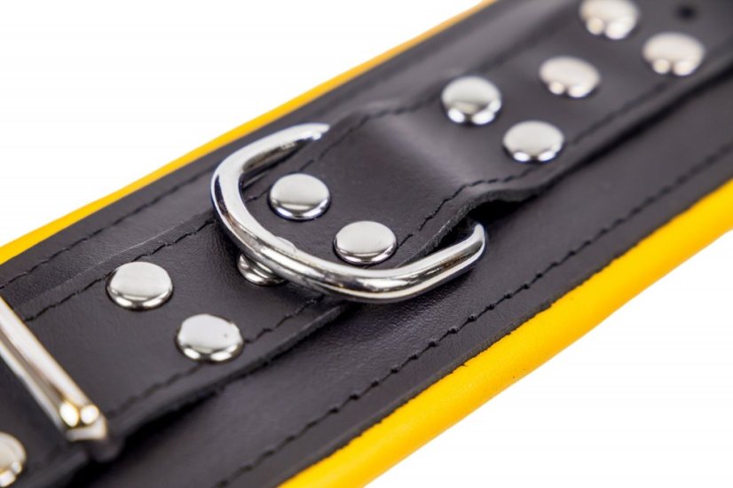 Kožené putá na ruky "The Red" čierno-žltá (polstrovaná) - gb29357